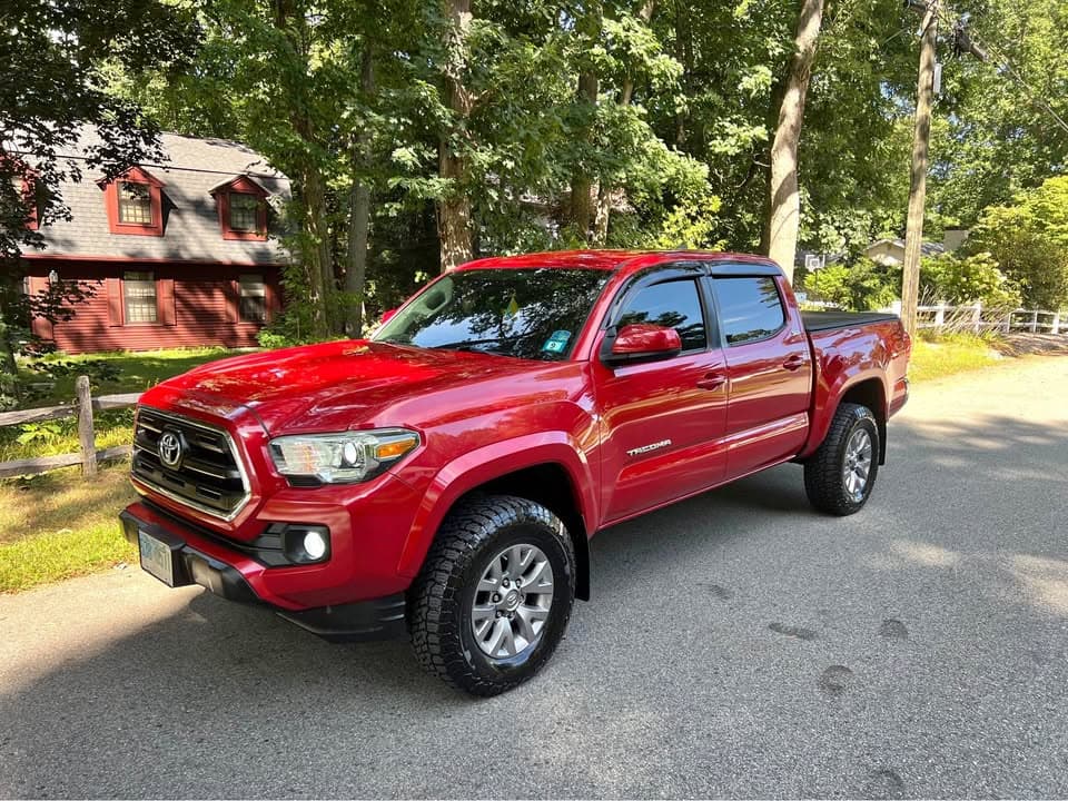 2016 Toyota Tacoma Double Cab SR5 Pickup 4D 5 Ft