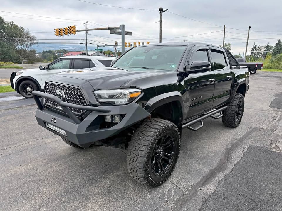 2021 Toyota Tacoma Limited Pickup 4D 5 Ft