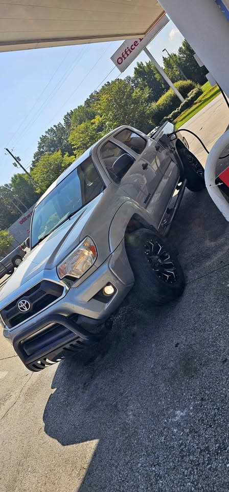 2015 Toyota Tacoma Double Cab PreRunner Pickup 4D 5 Ft
