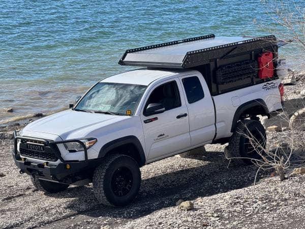 2017 Toyota Tacoma TRD Off-Road Access Cab 6ft Bed