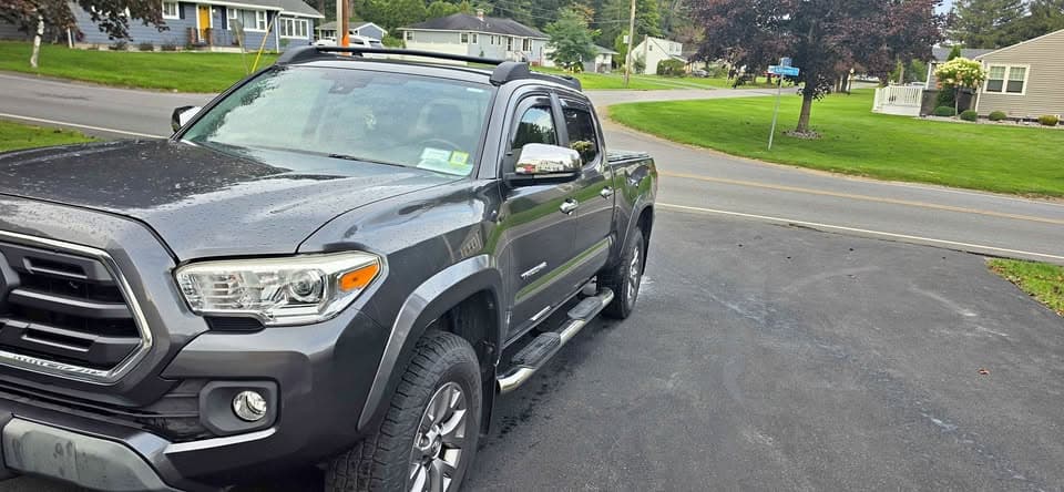 2018 Toyota Tacoma Double Cab SR5 Pickup 4D 6 Ft
